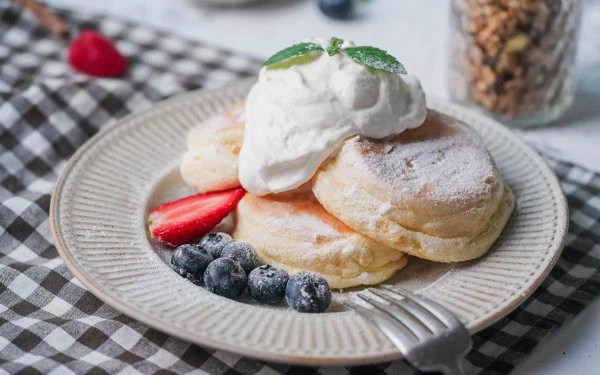 Làm bánh pancake mềm nhẹ như mây với công thức “dễ như ăn kẹo”