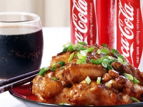 lam dui ga rim coca cola thom thom cay cay la mieng Làm đùi gà rim coca cola thơm thơm cay cay lạ miệng