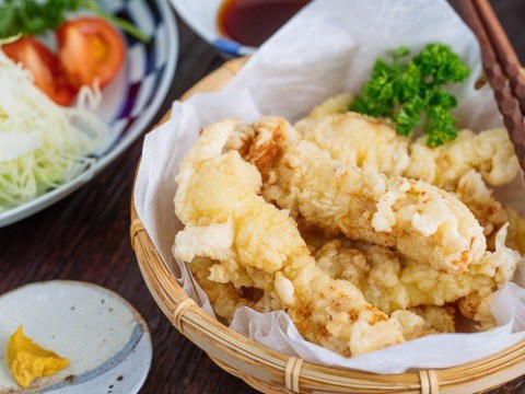 lam ga chien gion kieu nay an ngon quen loi ve Làm gà chiên giòn kiểu này ăn ngon "quên lối về"