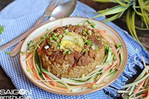 Làm món cơm hấp thịt ngon mê ly