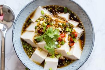 Làm món đậu phụ lạnh Tứ Xuyên tại nhà siêu nhanh