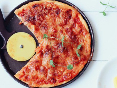 lam ngay pizza ca dam bao ca nha thich ngay tu mieng dau tien Làm ngay pizza cá đảm bảo cả nhà thích ngay từ miếng đầu tiên