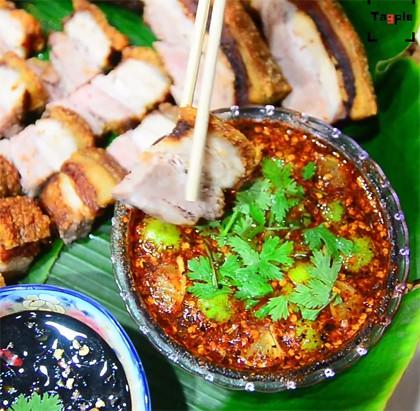 Làm thịt ba chỉ giòn bì đơn giản không ngờ