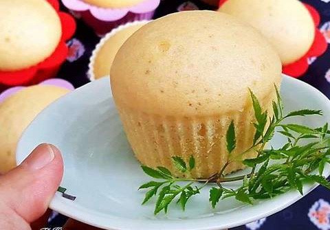 lan dau tien lam banh cupcake pho mai mem muot khong can lo nuong Lần đầu tiên: Làm bánh cupcake phô mai mềm mượt không cần lò nướng!