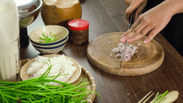 Lẩu bò nhúng mắm ruốc