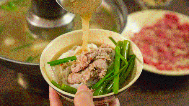Lẩu bò nhúng mắm ruốc