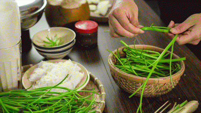 Lẩu bò nhúng mắm ruốc