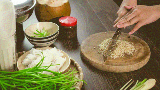 Lẩu bò nhúng mắm ruốc