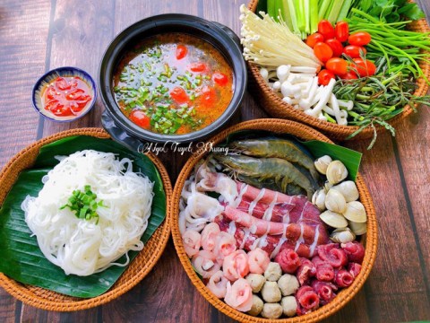 lau chua hai san Lẩu chua hải sản