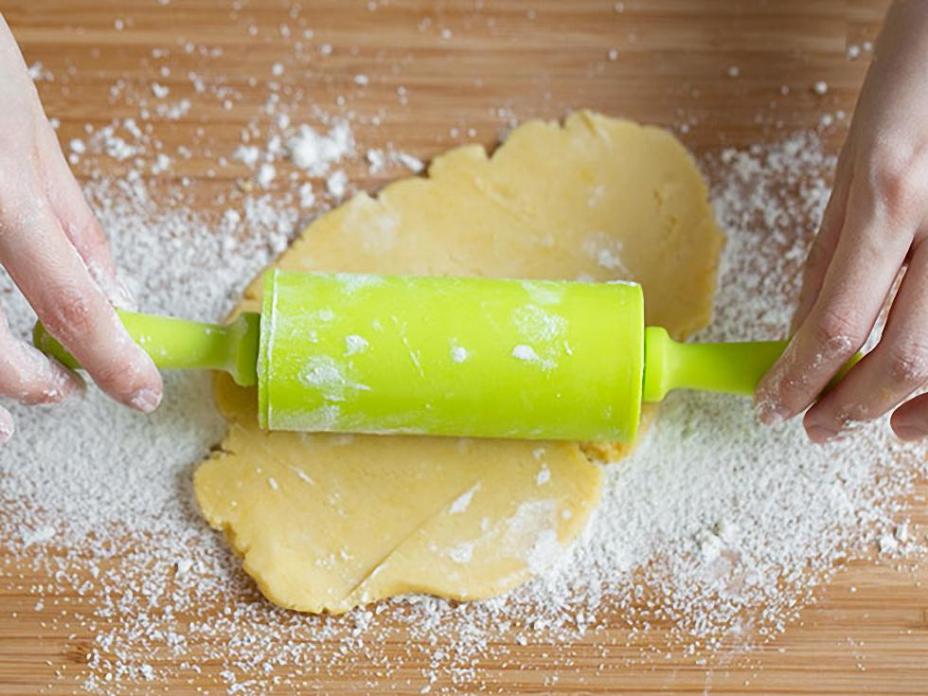 Mách bạn cách làm bánh quy dứa may mắn cho ngày Tết sắp đến