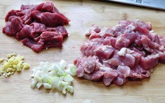 Mách bạn cách làm giò cực dễ thành công ngay từ lần đầu