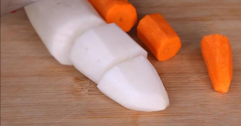 Mai là ngày mùng 1 của tháng mới và đây là cách thao tác nấu món phở chay giúp chị em có bữa sáng thanh tịnh mà vẫn ngon nức nở