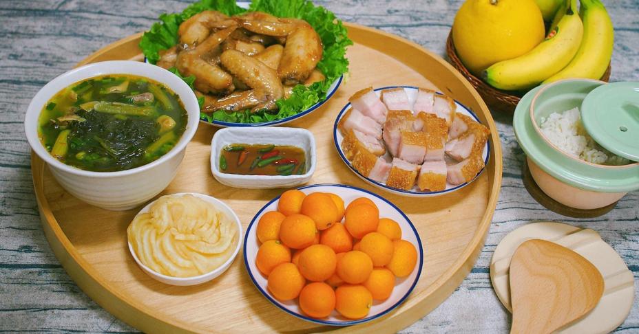 Mẹ Việt ở Nhật chia sẻ mâm cơm nhà tươm tất ngon lành khiến cộng đồng mạng khen ngợi hết lời