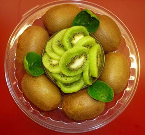 Mẹo nhỏ cắt trái kiwi ngon miệng