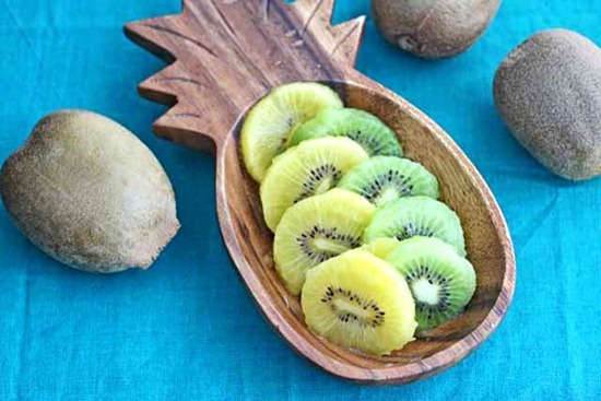 Mẹo nhỏ cắt trái kiwi ngon miệng