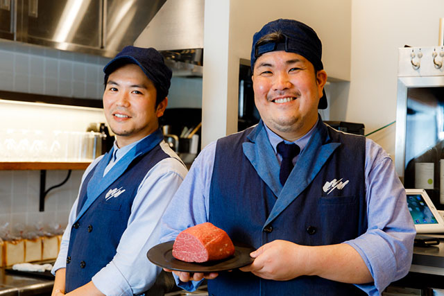 Miếng sandwich bé tí có giá gần bằng cả một tháng lương lại được rất nhiều người tìm mua