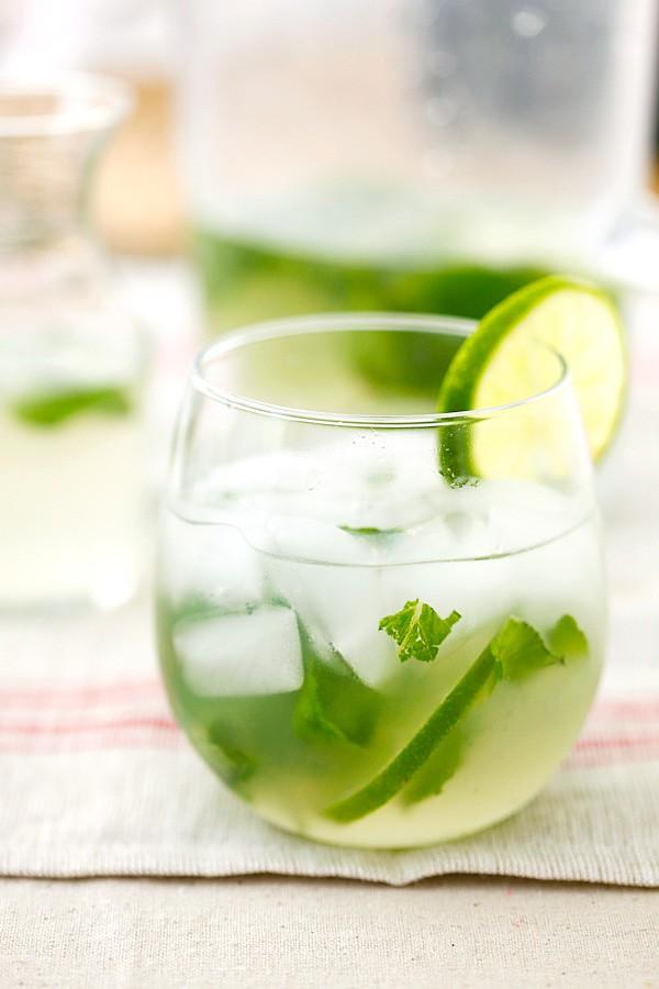 Mojito dừa và bạc hà mát lạnh