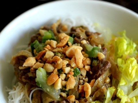 mon bun bo xao ngon mieng Món bún bò xào ngon miệng