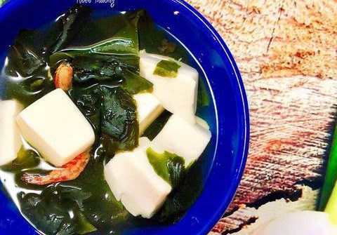 mon canh nay khong chi mat ruot ma lai con bo mau ai cung nen an moi tuan it nhat m Món canh này không chỉ mát ruột mà lại còn bổ máu - ai cũng nên ăn mỗi tuần ít nhất một lần!