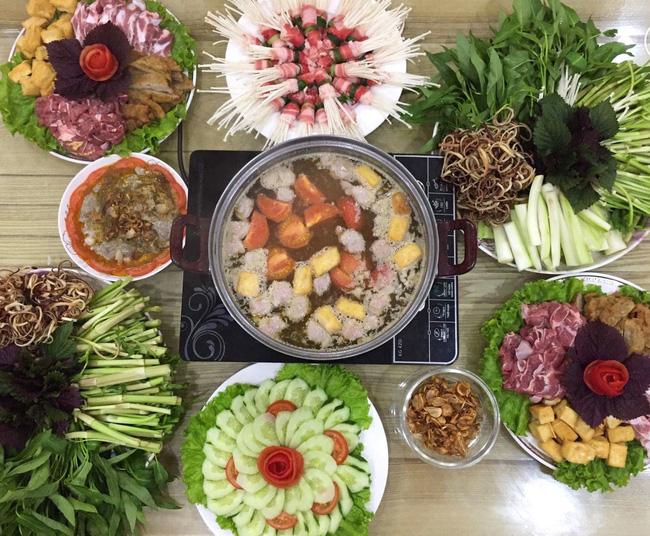 Món ngon cuối tuần: Lẩu riêu cua ngọt thơm đãi cả nhà
