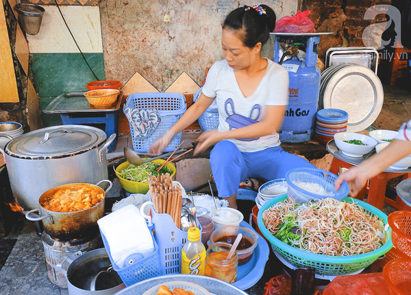 Muốn ăn bún riêu ngon, chuẩn vị tại Hà Nội nhất định không được bỏ qua 5 quán này