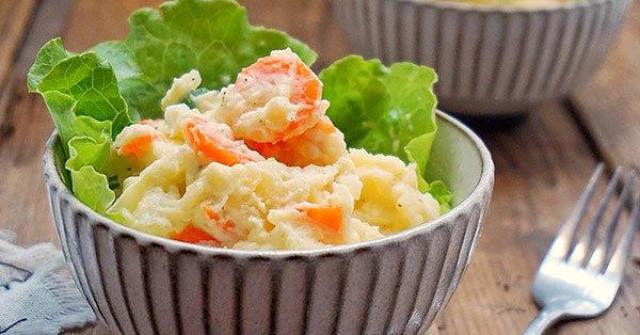 Nắng lên, làm ngay salad khoai tây vừa ngon, mát lại bổ dưỡng vô cùng