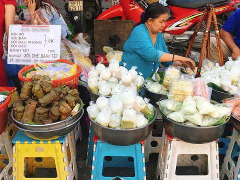 ngam da mat an da mieng o ganh xoi 30 nam tuoi dep nhat sai gon "Ngắm đã mắt, ăn đã miệng" ở gánh xôi 30 năm tuổi đẹp nhất Sài Gòn