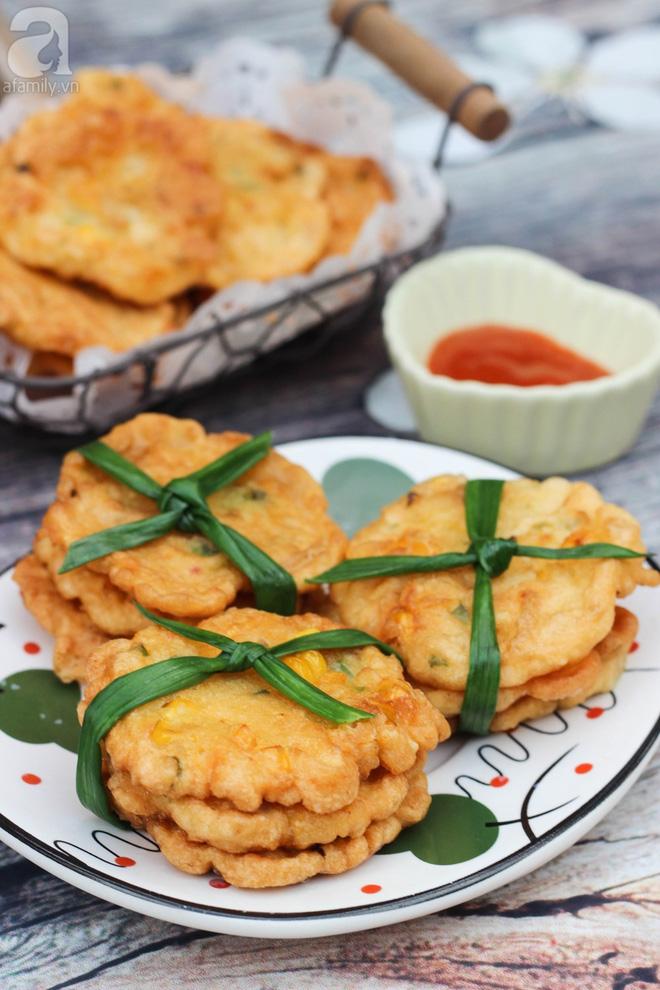 Ngày lạnh làm bánh ngô chiên cay ăn “cực đã”