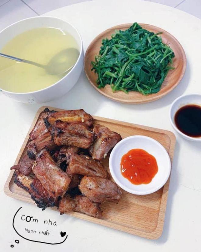 Ngày nào cũng nấu cơm, phở xen kẽ, 8X được chồng khen nức nở