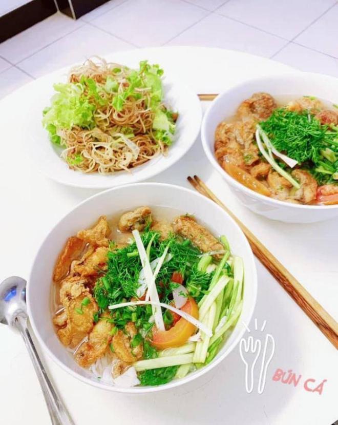 Ngày nào cũng nấu cơm, phở xen kẽ, 8X được chồng khen nức nở