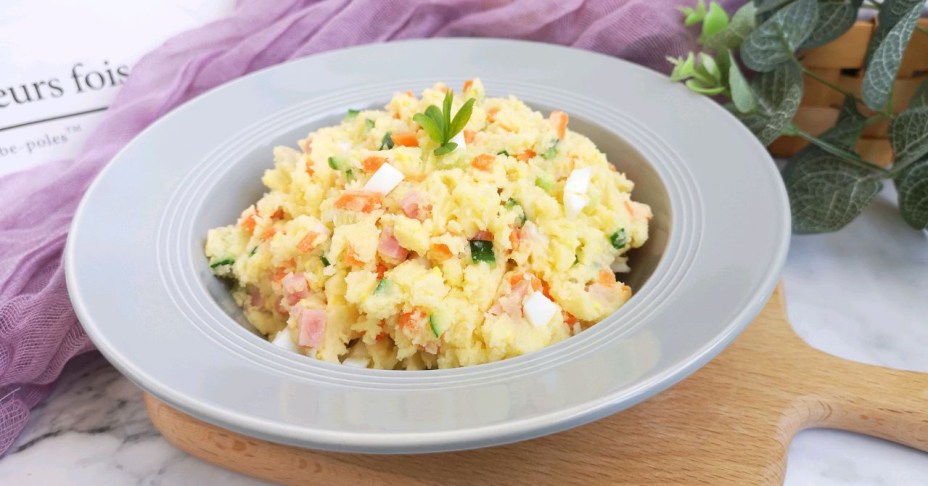 Ngày nào tôi cũng làm món salad này mang đi ăn trưa, sau 10 ngày giảm được 2kg mà thấy người khỏe hẳn ra!