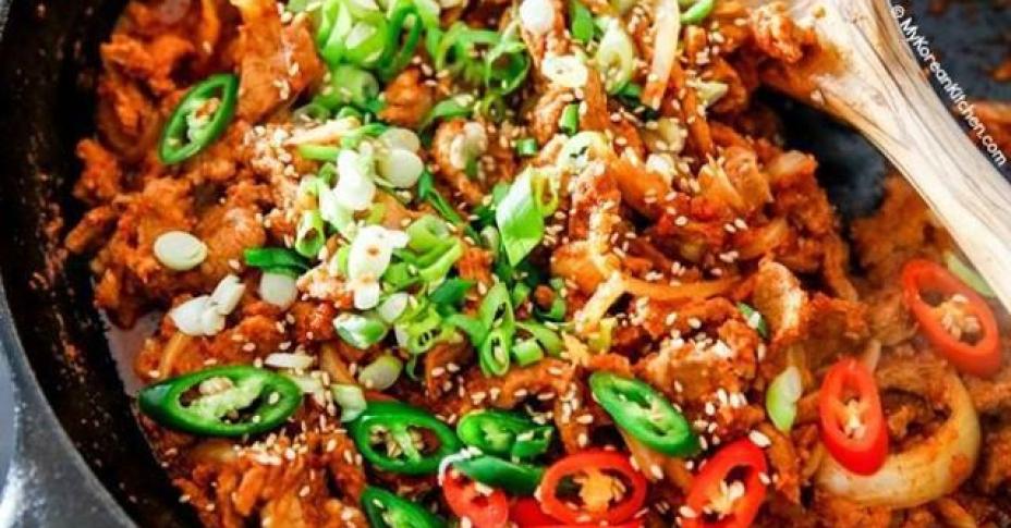 Ngày thu se lạnh làm thịt heo xào cay Bulgogi  cho bữa cơm thêm ngon miệng