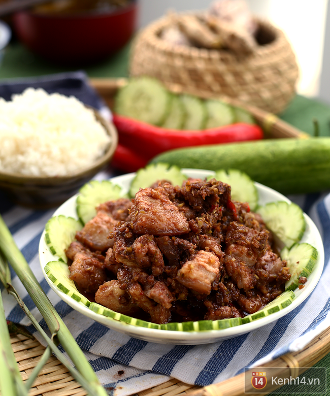 Ngon cơm với thịt kho mắm ruốc