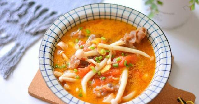 Ngọt thơm canh bò nấu nấm cho bữa cơm mùa đông thêm hấp dẫn