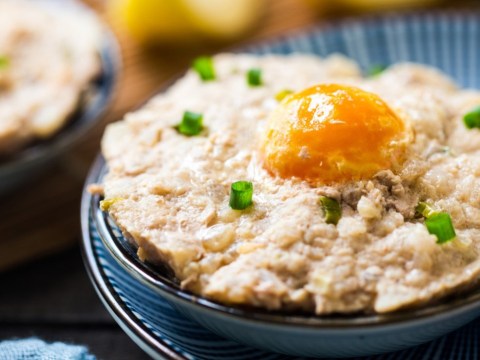 nguyen lieu nay cho nao cung co dung lam thit hap thi ngon het hon Nguyên liệu này chợ nào cũng có, dùng làm thịt hấp thì ngon "hết hồn"!