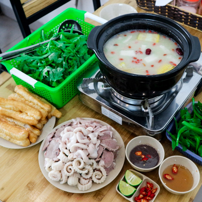 Nhiều món ngon chế biến từ lòng ở Hà Nội