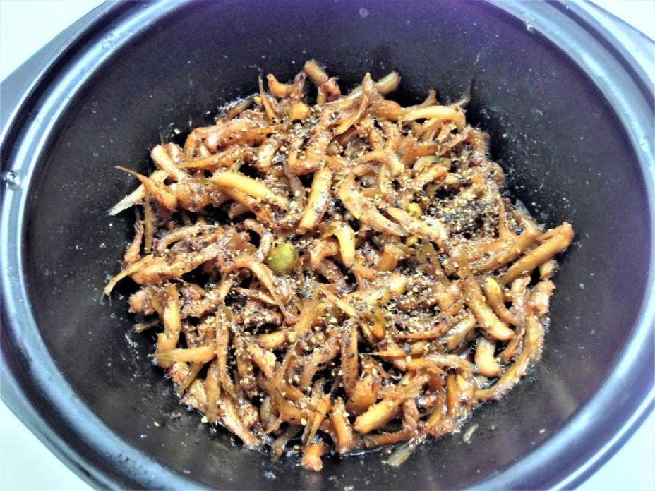 Nhớ mãi nồi cá cơm kho tiêu ngày ấy