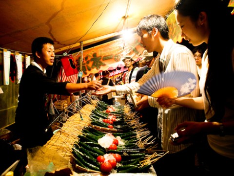 nhung mon an vat tren duong pho nhat ban Những món ăn vặt trên đường phố Nhật Bản