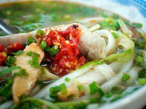 Những món bánh canh Sài Gòn chưa đi ăn là "phí của giời"