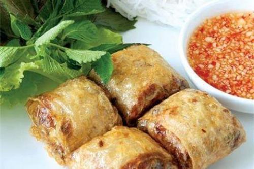 Những món nem ngon chảy nước miếng quanh phố đi bộ Bờ Hồ