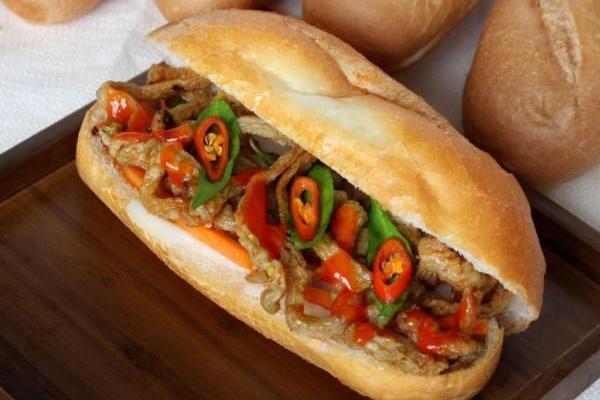 Những quán bánh mì ngon độc lạ chỉ có ở Sài Gòn, dân ‘sành ăn’ nhất định đừng bỏ lỡ!