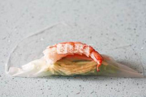 Nộm tôm cuốn bánh tráng thanh mát cho ngày hè nóng nực