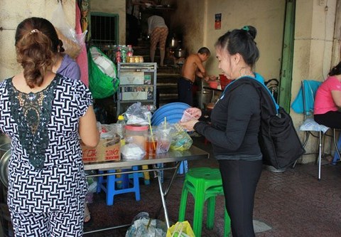 nuc tieng xoi cay sate gia truyen Nức tiếng xôi cay sate gia truyền