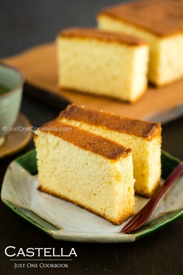 Ở nhà rảnh rỗi làm món bánh bông lan Castella, cả nhà khen nức nở