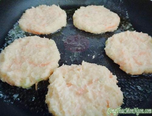 Pancake khoai tây đơn giản cho bữa sáng