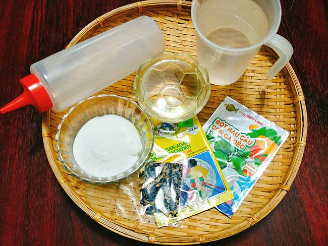 Phát chán với trân châu đen trắng truyền thống? Hè này làm ngay trân châu xanh hoa đậu biếc mới đúng điệu