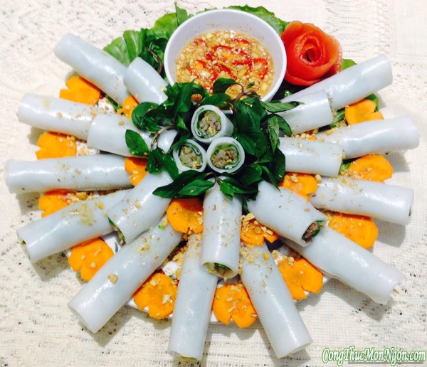 Phở cuốn ngon miệng ngày nóng