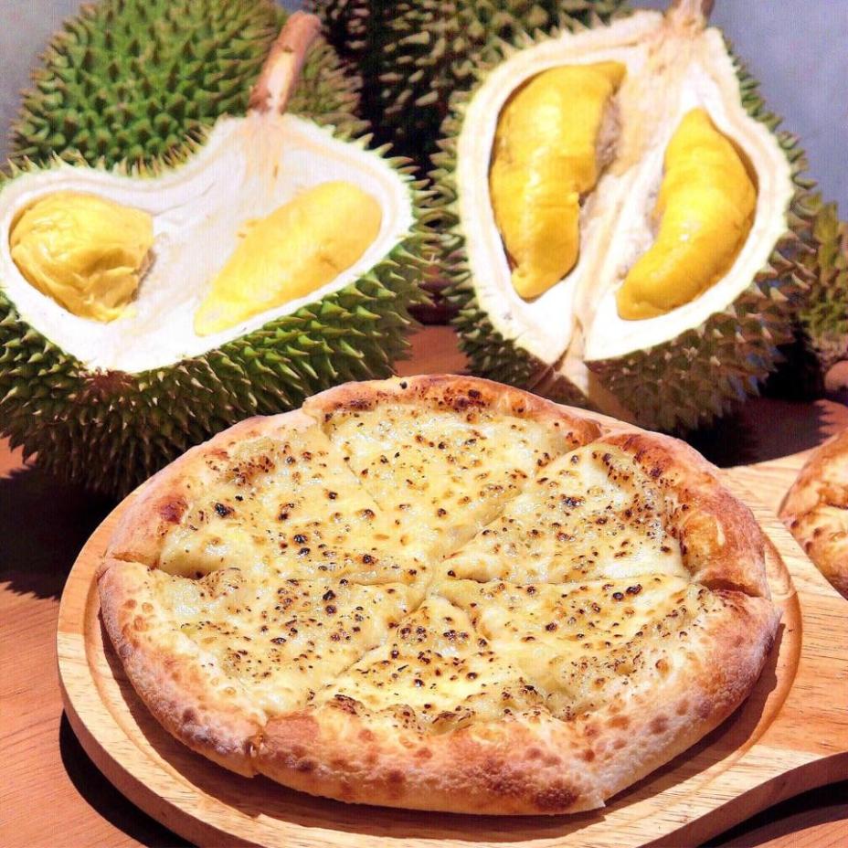 Pizza sầu riêng siêu lạ, siêu ngon