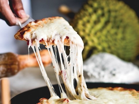 pizza sau rieng sieu la sieu ngon Pizza sầu riêng siêu lạ, siêu ngon