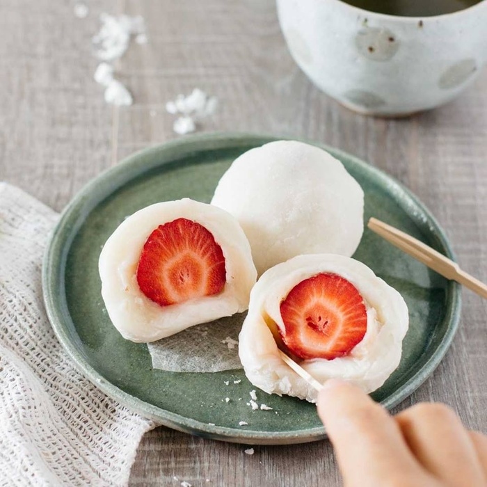 Quà vặt ngày hè nắng nóng, đổi gió với món bánh Daifuku kiểu Nhật thơm ngọt siêu hấp dẫn...